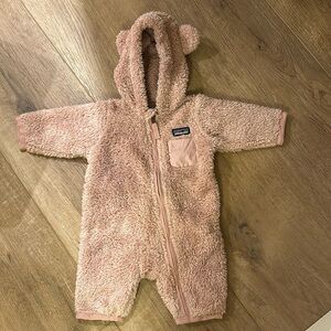 Patagonia baby furry friends bunting-Mauve